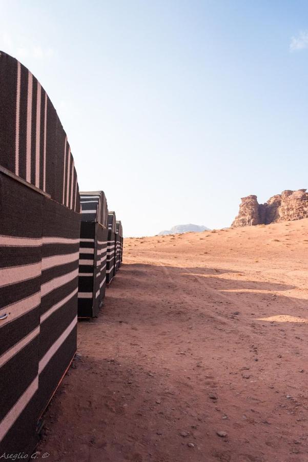 Hotel Stars Life Camp-Tour Wadi Rum Exterior foto